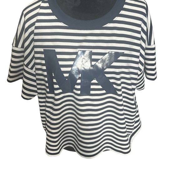 Michael Kors, Size XL, Blue/White, Short Sleeve Top. G13 - Picture 8 of 8